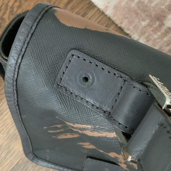 L.A.M.B GWEN STEFANI Large Black Handprint Graphic Messenger Bag Unisex Adult - Picture 15 of 16